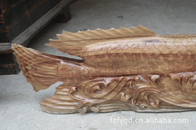 佛缘木雕 香樟木金龙鱼风水摆件与多功能茶台的艺术融合